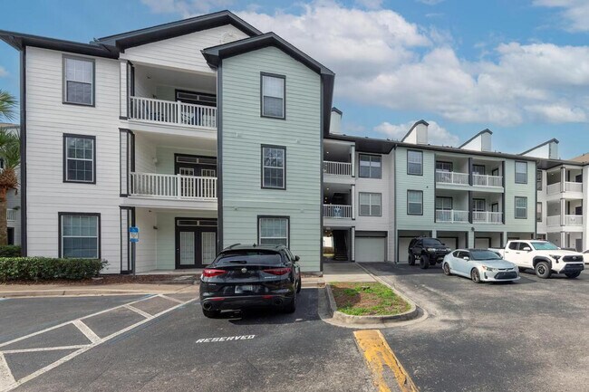 Building Photo - 4800 Seascape Way