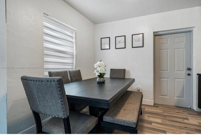 Building Photo - 1021 NW 37th Ave