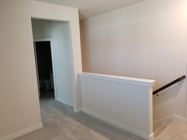 Building Photo - 2500 Forest Creek Dr