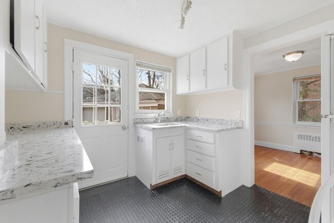 Building Photo - 18-20 Payne Rd