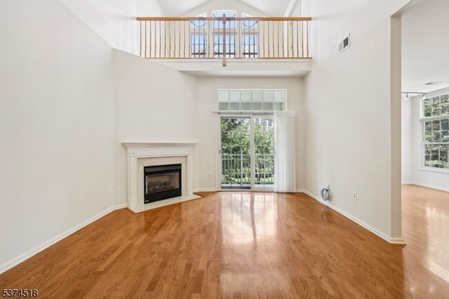 Building Photo - 618 Turlington Ct