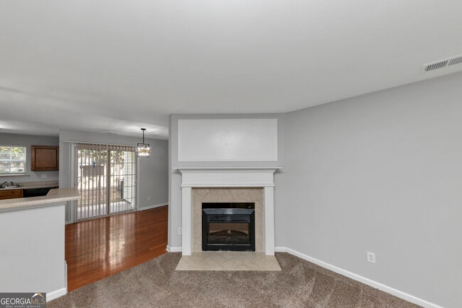 Building Photo - 735 Crestwell Cir