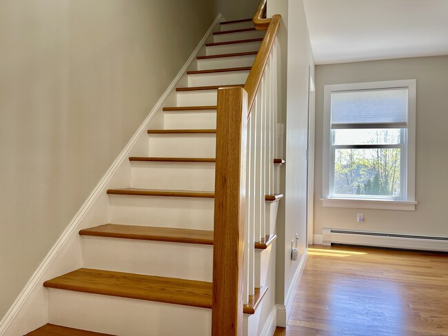 Building Photo - 32 Westville Ave