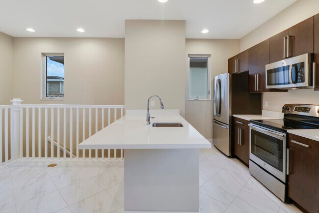 Building Photo - 5029 Grandiflora Rd