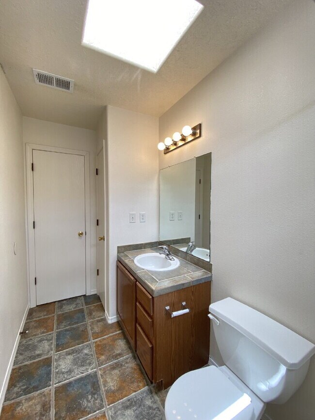Building Photo - 2 STORY SW STYLE HOME W/LOFT