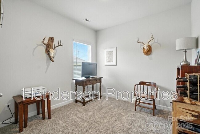 Building Photo - 3140 Seville St