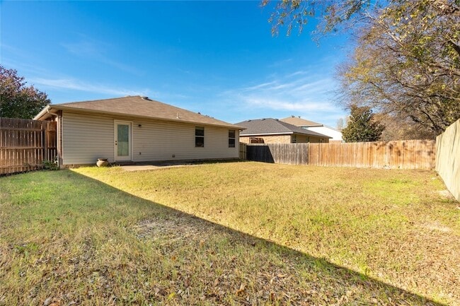 Building Photo - 1316 Scenic Hills Dr