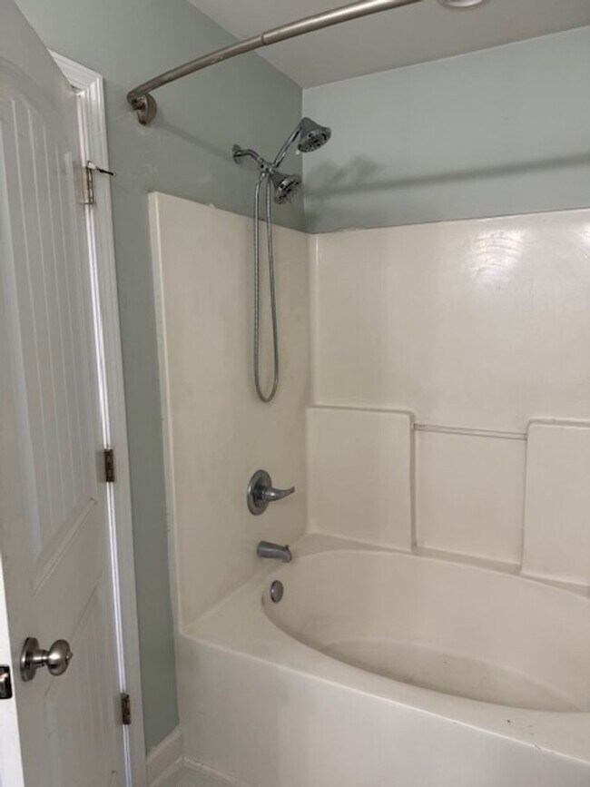 Building Photo - 3 Bedroom Home in The Landing at Folkstone...