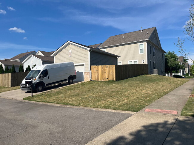 Building Photo - 1168 Amelia Park Dr