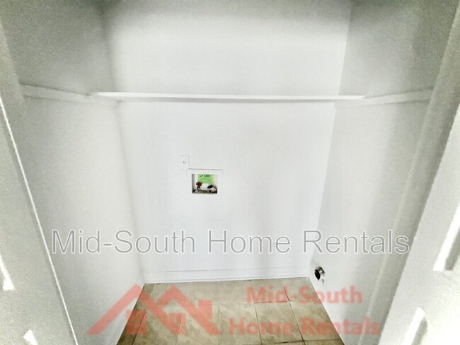 Building Photo - 3538 Christine Rd