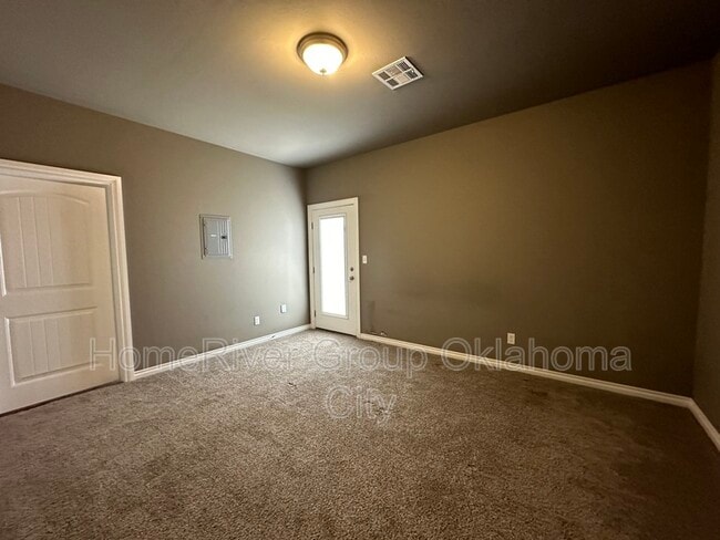 Building Photo - 916 SW 91st St