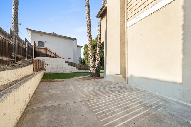 Building Photo - 5062 Alumni Pl