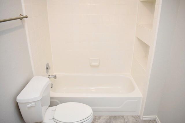 Building Photo - 2081 Brookgate Dr