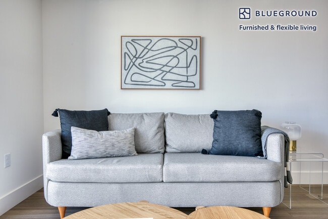 Building Photo - 1539 Purdue Ave