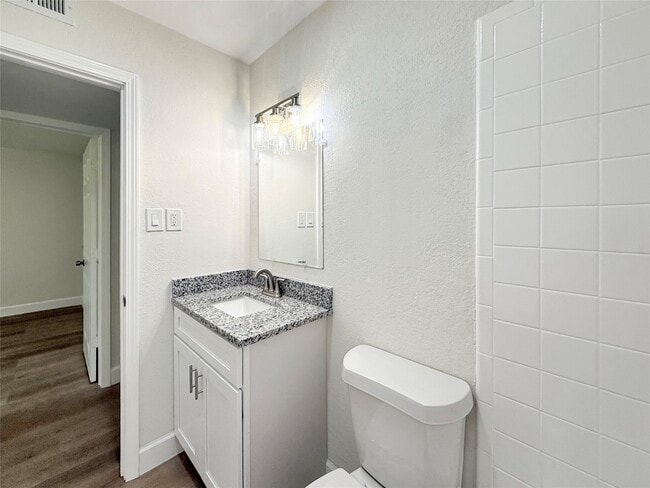 Building Photo - 1016 E Walker St