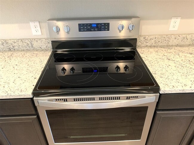 Building Photo - 112 Declaration Ln