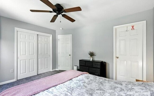 Building Photo - Modern 2 Bedroom, 1.5 Bath Townhome in New Cumberland, PA!