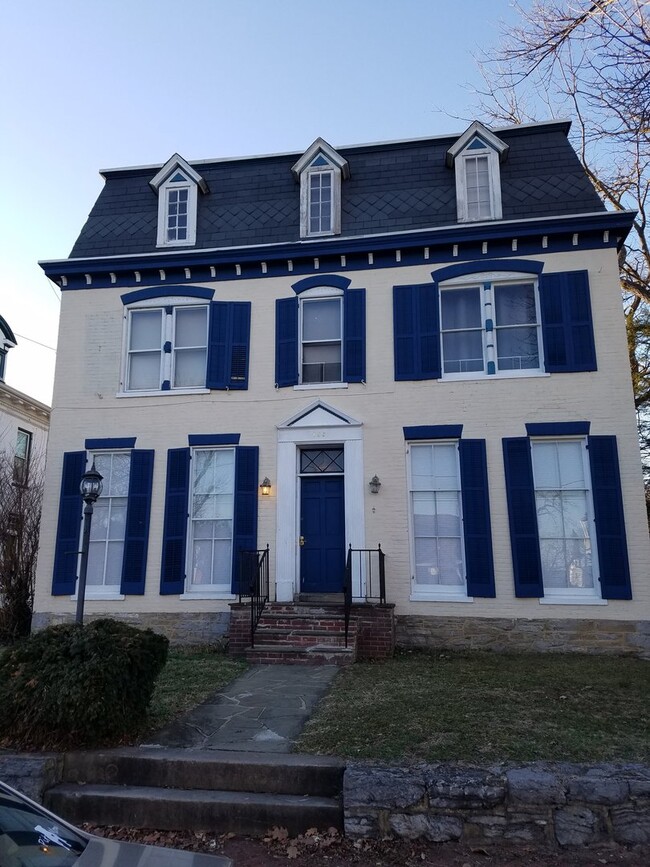 Building Photo - 145 S Prospect St