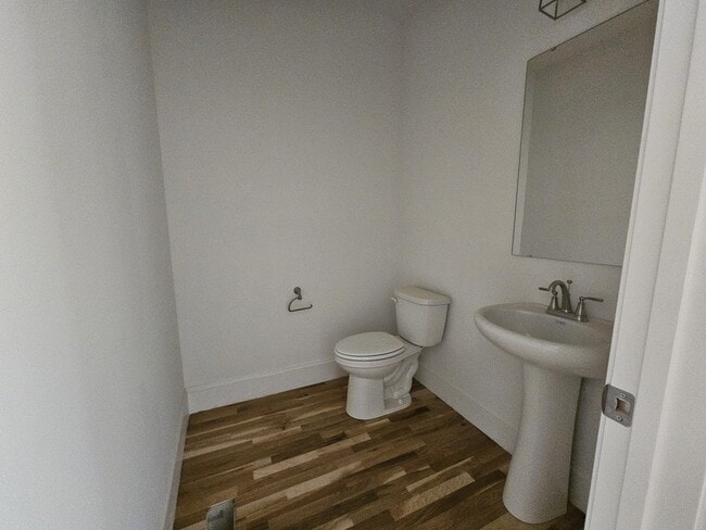 Building Photo - 3800 Lands End Ct