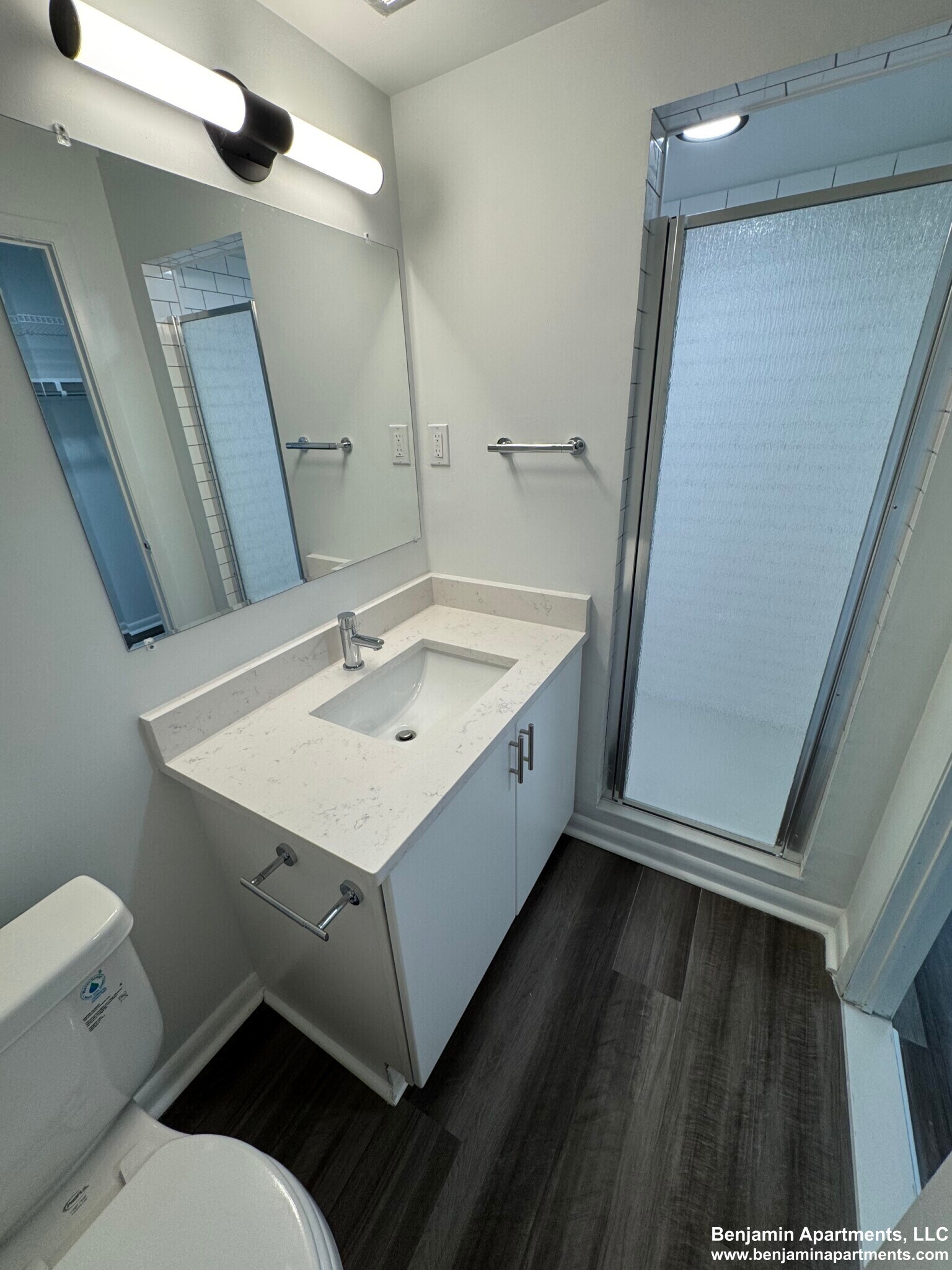 Building Photo - 51 Hill Rd