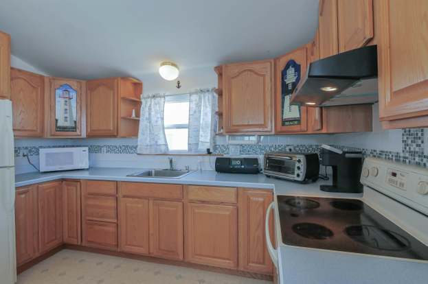 Building Photo - 100 Sheridan Square