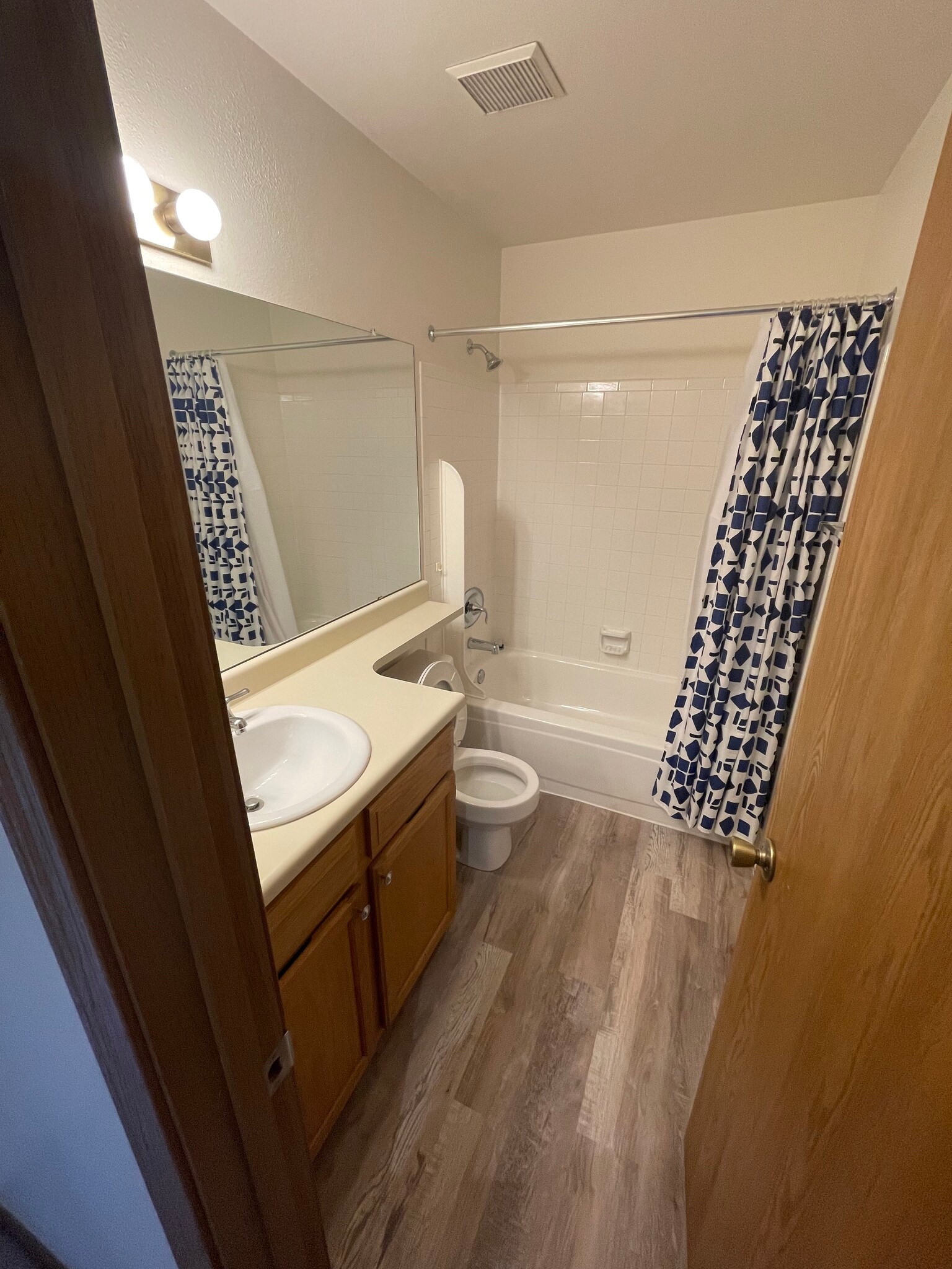 Building Photo - 7476 E Arkansas Ave