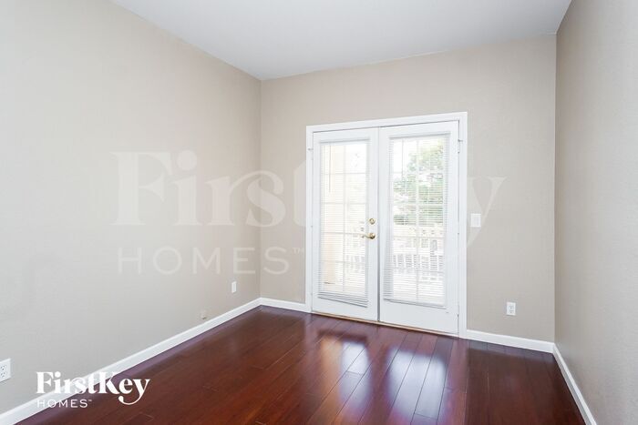 Building Photo - 9361 Lugo St