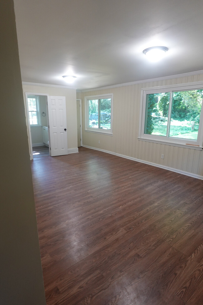 Master Bedroom - 994 Dill Ave SW