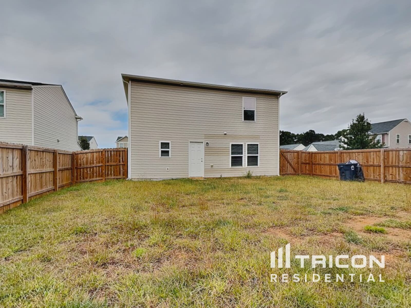 Building Photo - 4120 Devonwood Ct