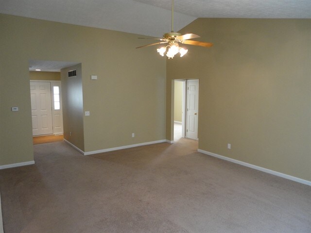 Building Photo - 2282 Villagewood Ct