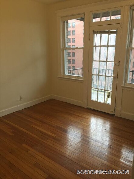 Building Photo - 1634 Commonwealth Ave