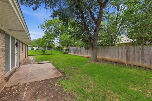 Building Photo - 7208 Misty Meadow Dr S