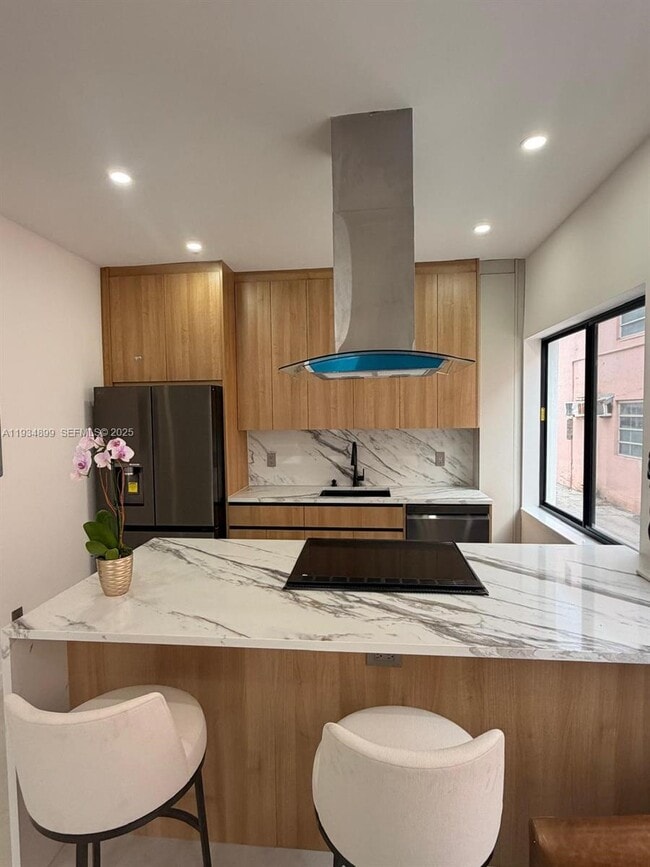 Building Photo - 2436 SW 7th St