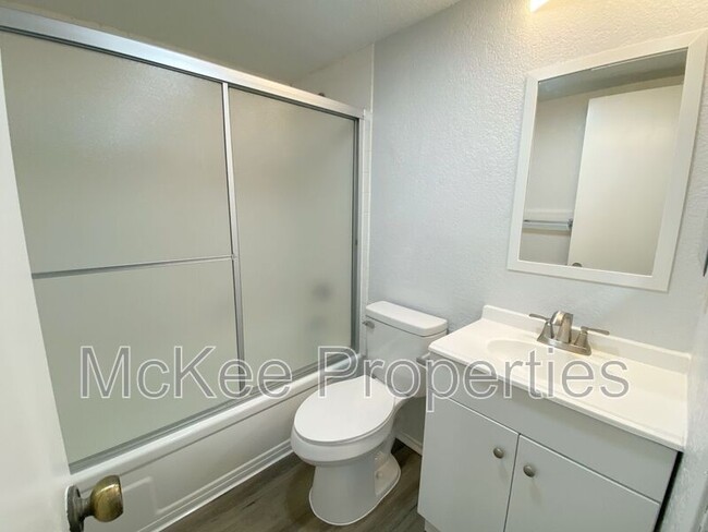 Building Photo - 4534 W Point Loma Blvd