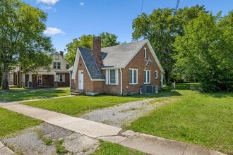 Building Photo - 226 Cumberland Dr