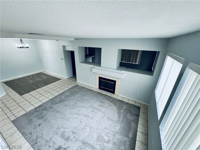 Building Photo - 2581 Silver Shadow Dr