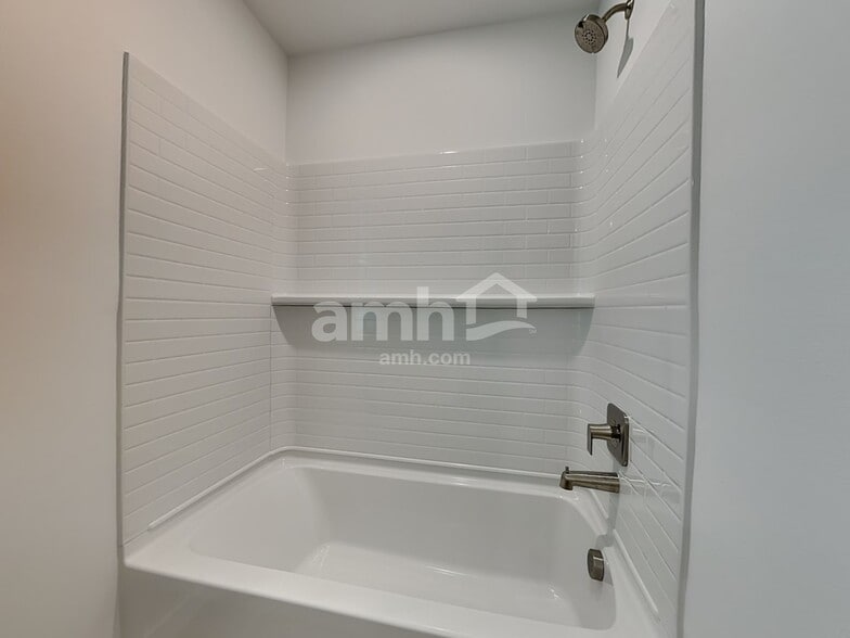 Building Photo - 5342 Turnstone St SE