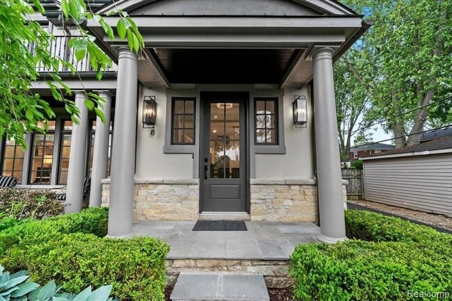 Building Photo - 1897 Norfolk St