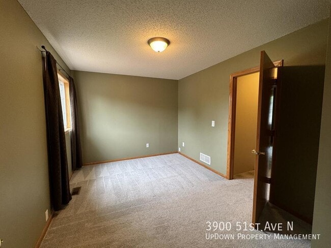 Building Photo - 3900 51st Ave N