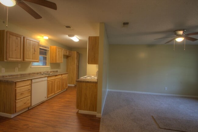 Building Photo - 4311 Marcell Cir W