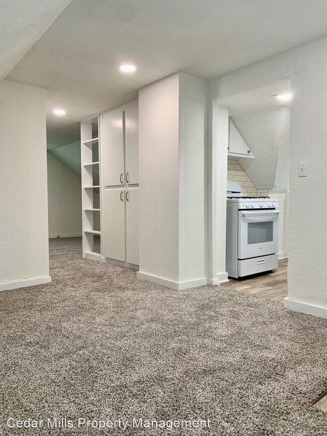 Building Photo - 1 br, 1 bath House - 413 1/2 S. Vassar