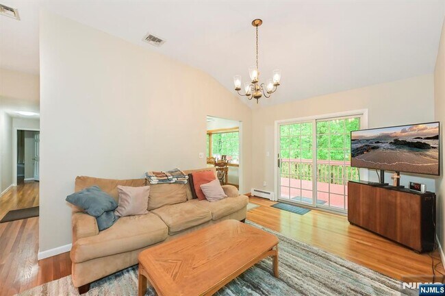 Building Photo - 413 Obrien Ct