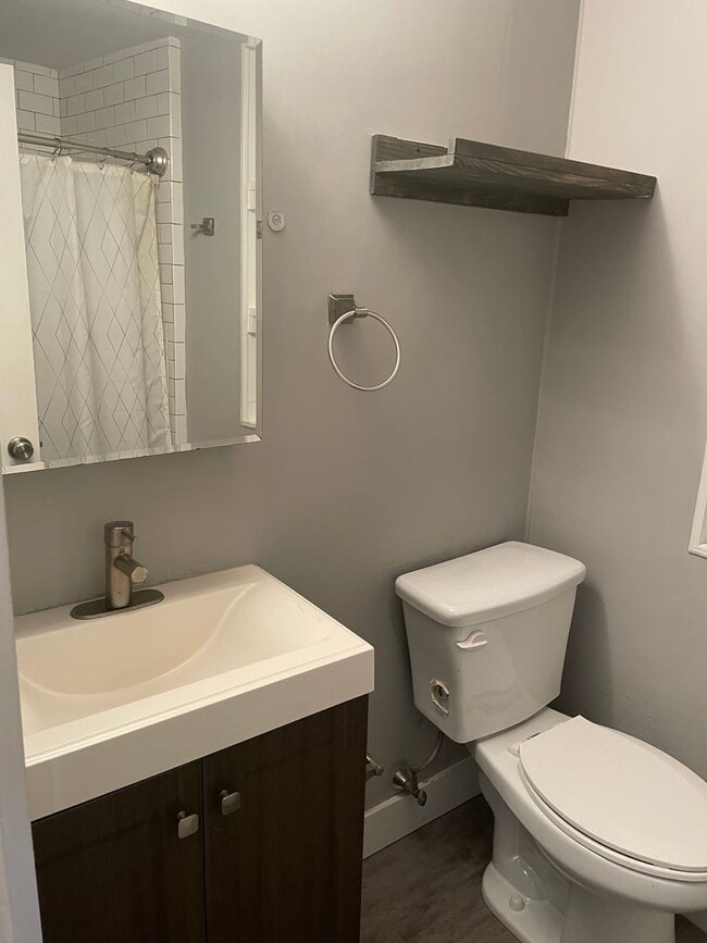 Building Photo - Southie 4 Bed Available 9/1/26