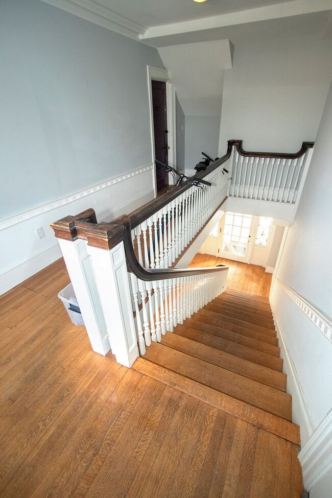 Building Photo - 85 Belknap St