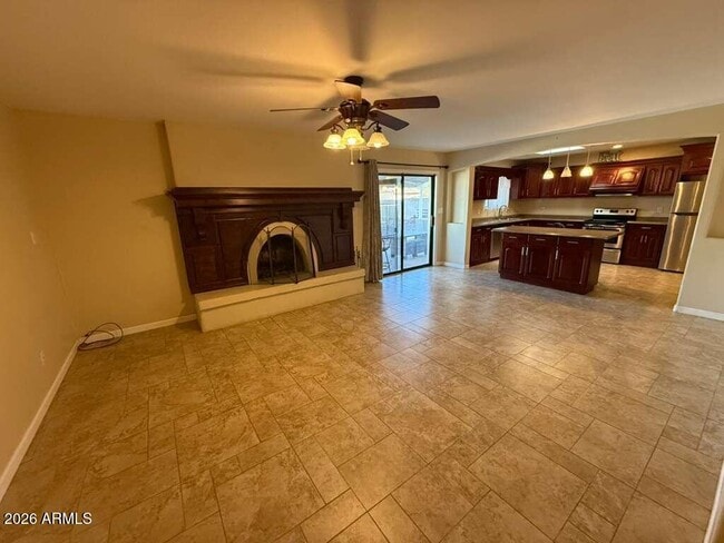 Building Photo - 3110 E 13th St