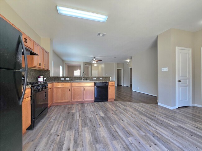 Building Photo - 19435 Mystic Cypress Dr