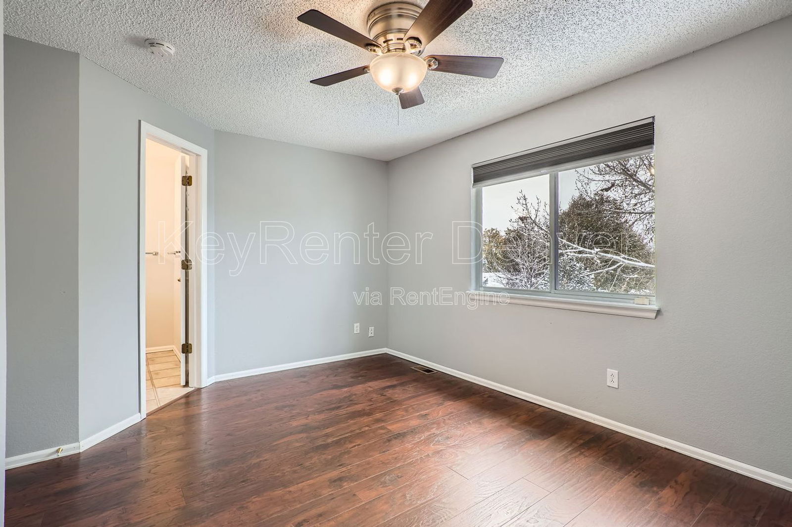 Building Photo - 5742 W 114th Pl