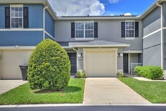 Building Photo - Beautiful 2/2.5 Townhome in the Gated Community of Waterford Villas - East Orlando is Available Now!