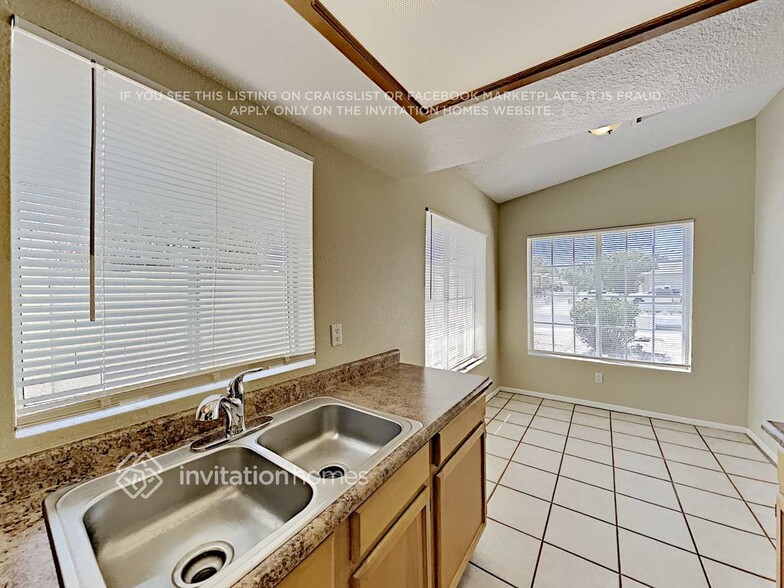 Building Photo - 23821 N 36th Dr