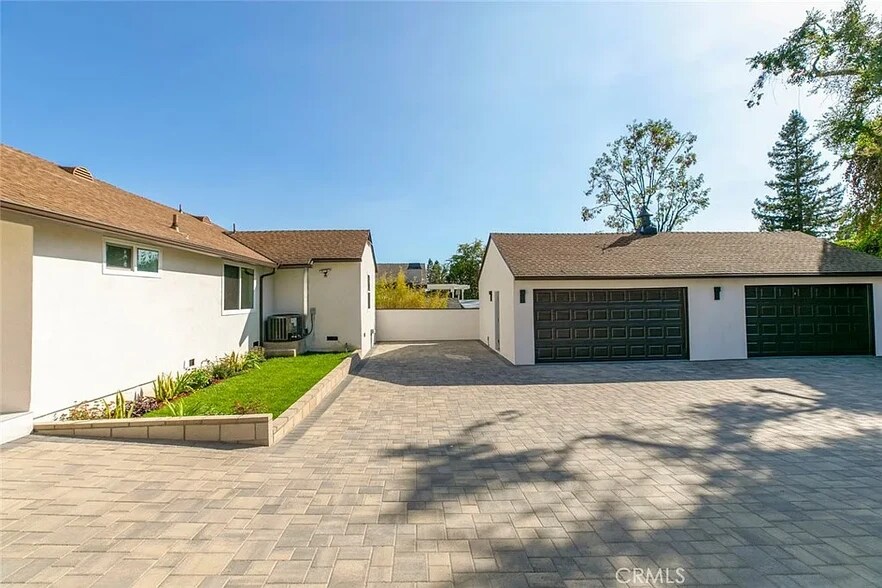 Building Photo - 4825 Angeles Crest Hwy